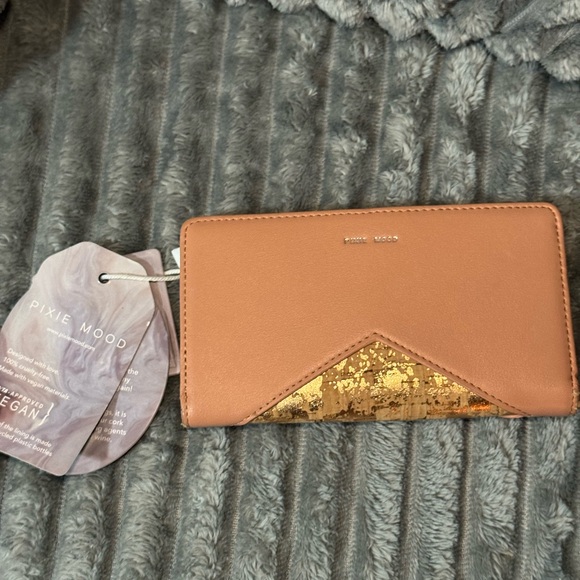 Pixie Mood SOPHIE WALLET - MISTY ROSE/METALLIC CORK NWT - Picture 4 of 11
